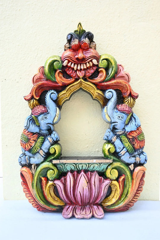 Multicolor Yalli Elepahat Pillar Candle Stand