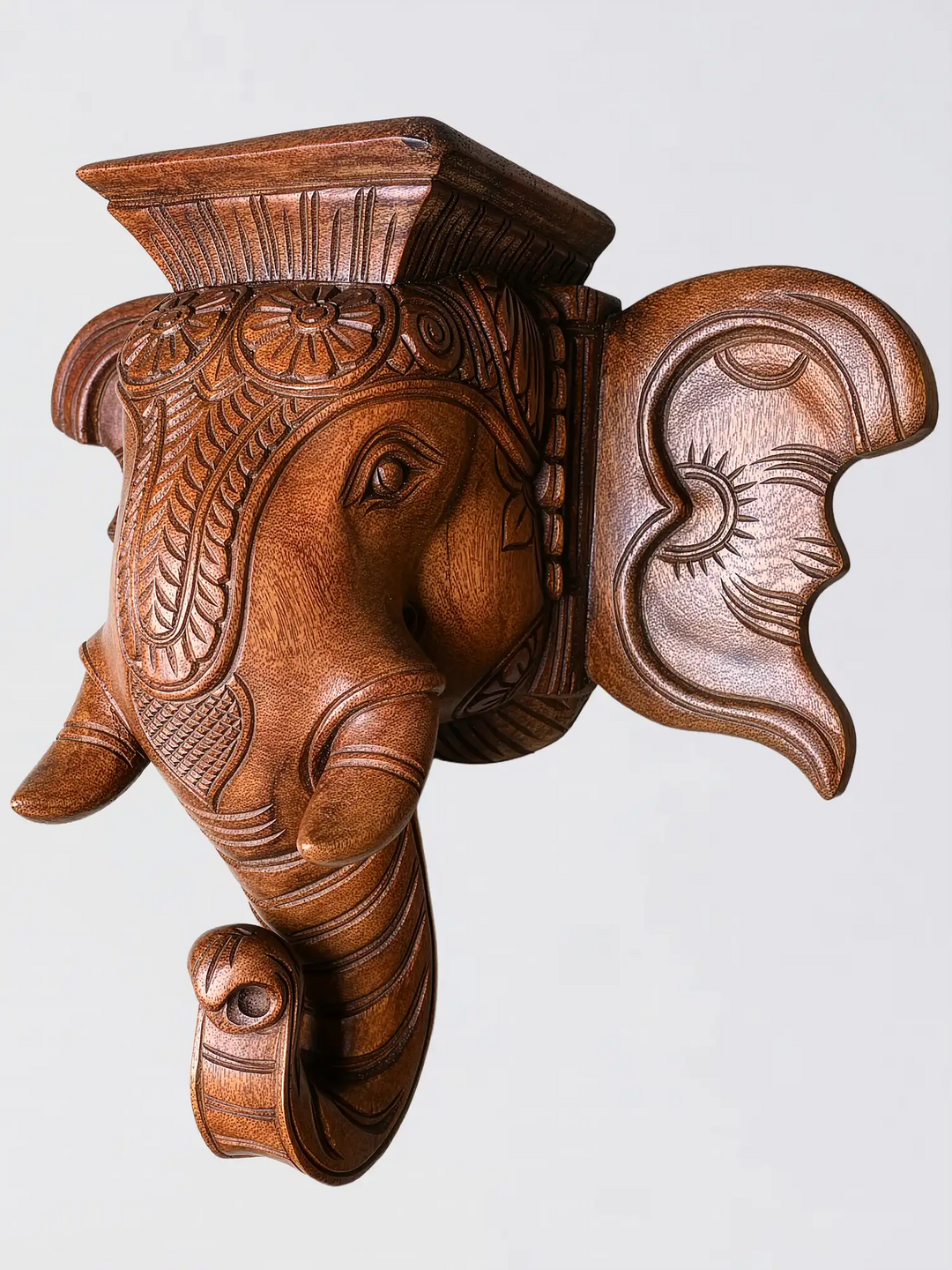 Solid wood elephant face decorative wall bracket