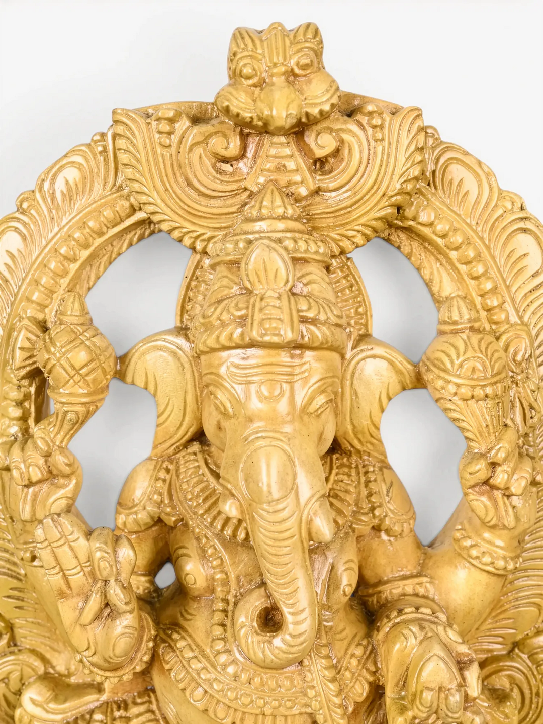 Wooden Vinayagar Statue with Decorative Arch