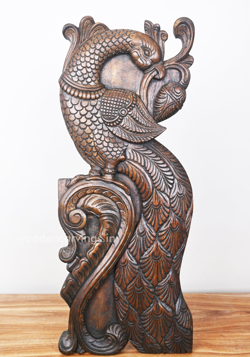 Standing Peacock bite Tree Leaf Vertical Designed Wall Mount 24"