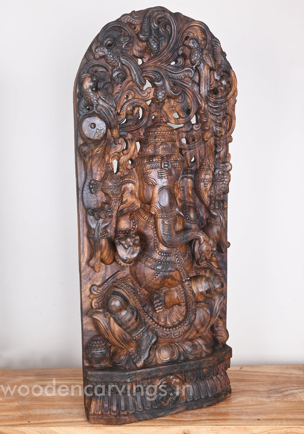 ganesh wooden statue