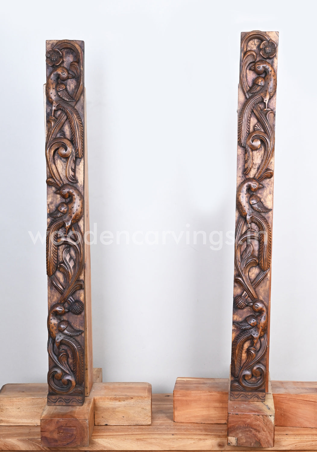 Standing Light Weight Paired Home Decor Parrot Vertical Vaagai Wood Wall Panels 36"