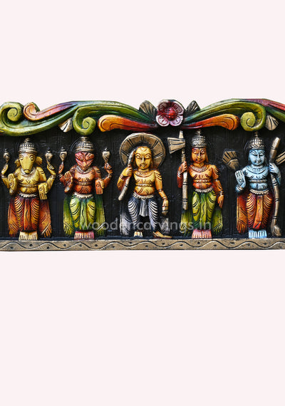 Detaily Handmade Horizontal Wooden Multicoloured Maha Vishnu Horizontal Hooks Fixed Wall Panel 48"