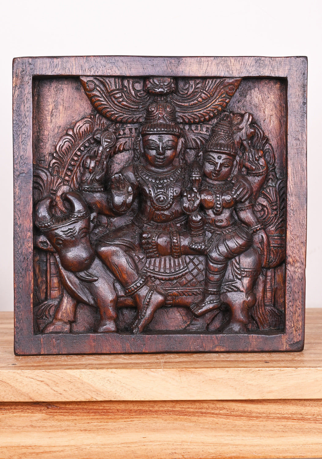 Mahadev With Devi Parvathi Wooden Wall