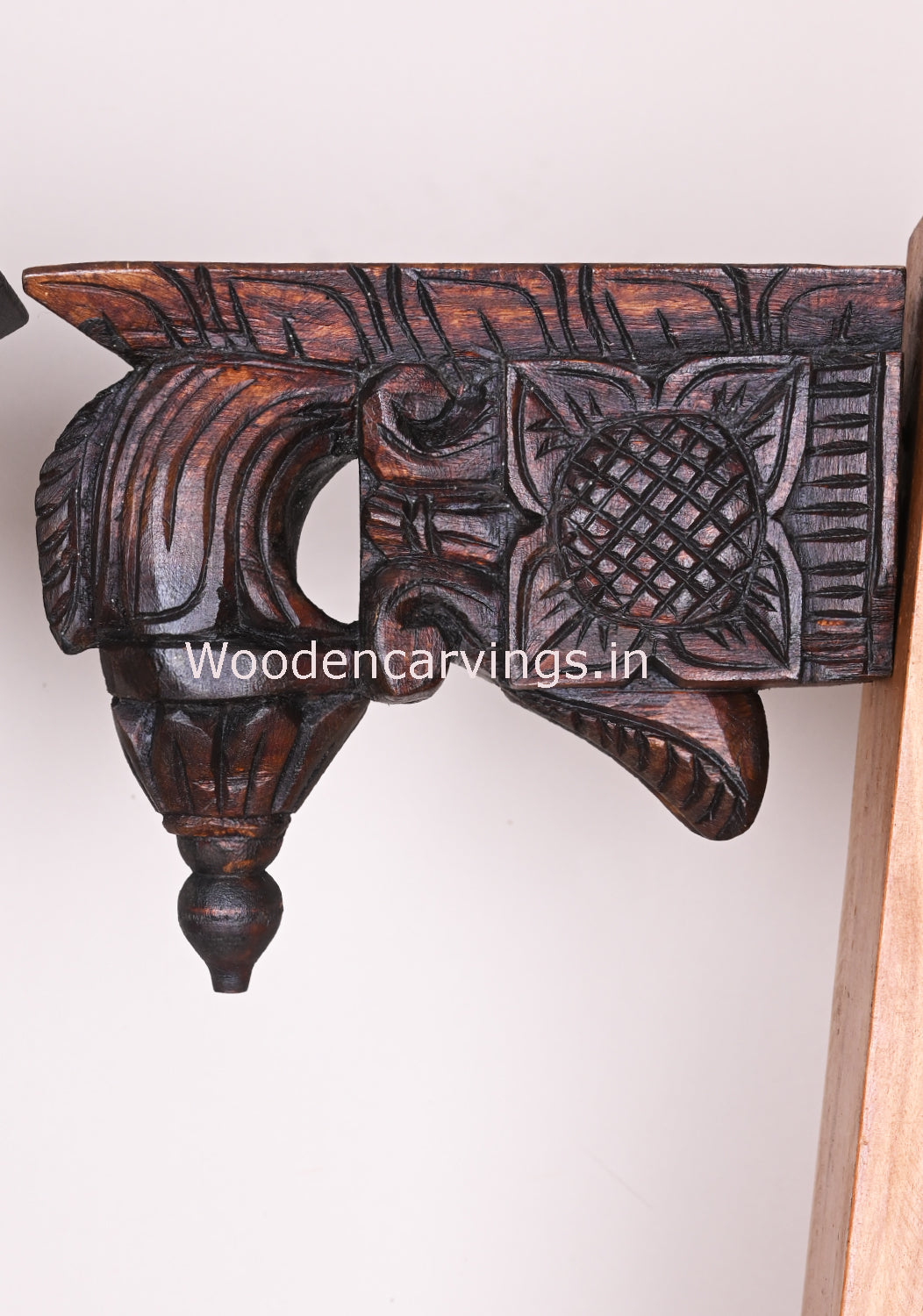 Four Leaf Light Weight Wax Brown Finishing Handmade Bodhil Wooden Wall Brackets 10"