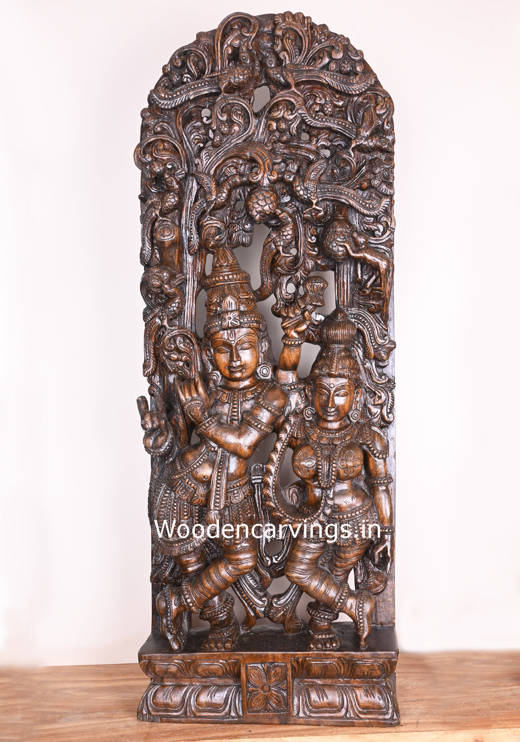 Polished Wooden Radha Love Krishna Playing With Bansuri Flute Wooden Jali Work 48"