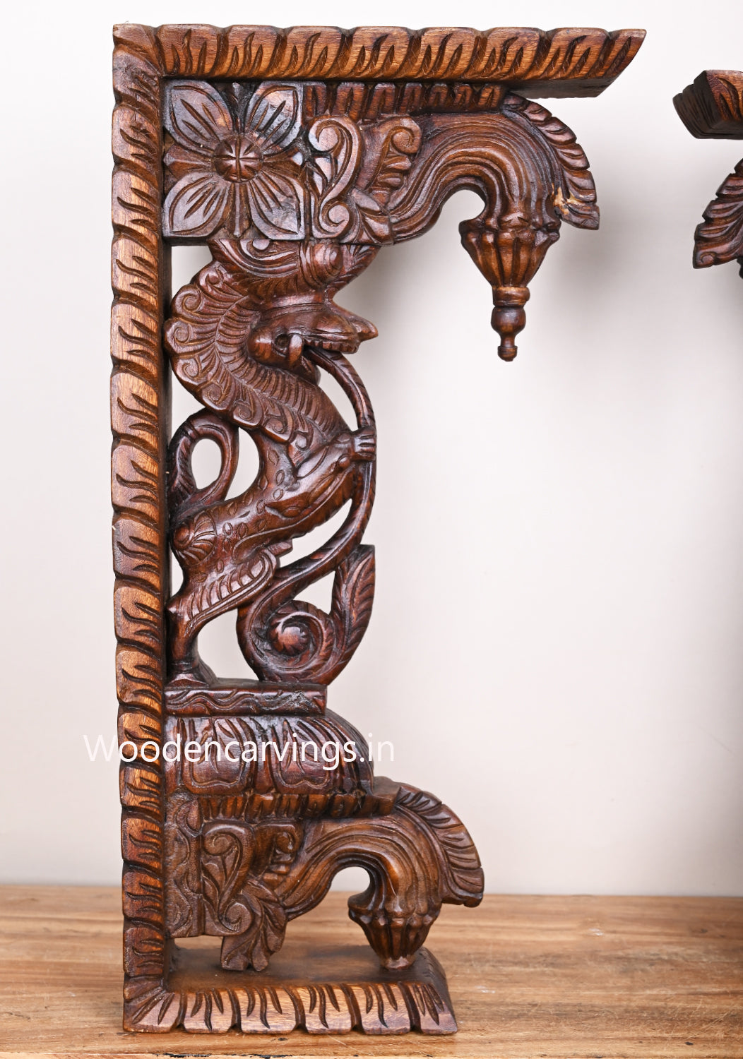 Wooden Floral Yaazhi Decoration For Home and Door Entrance Wax Brown Hooks Fixed Wall Brackets 23.5"