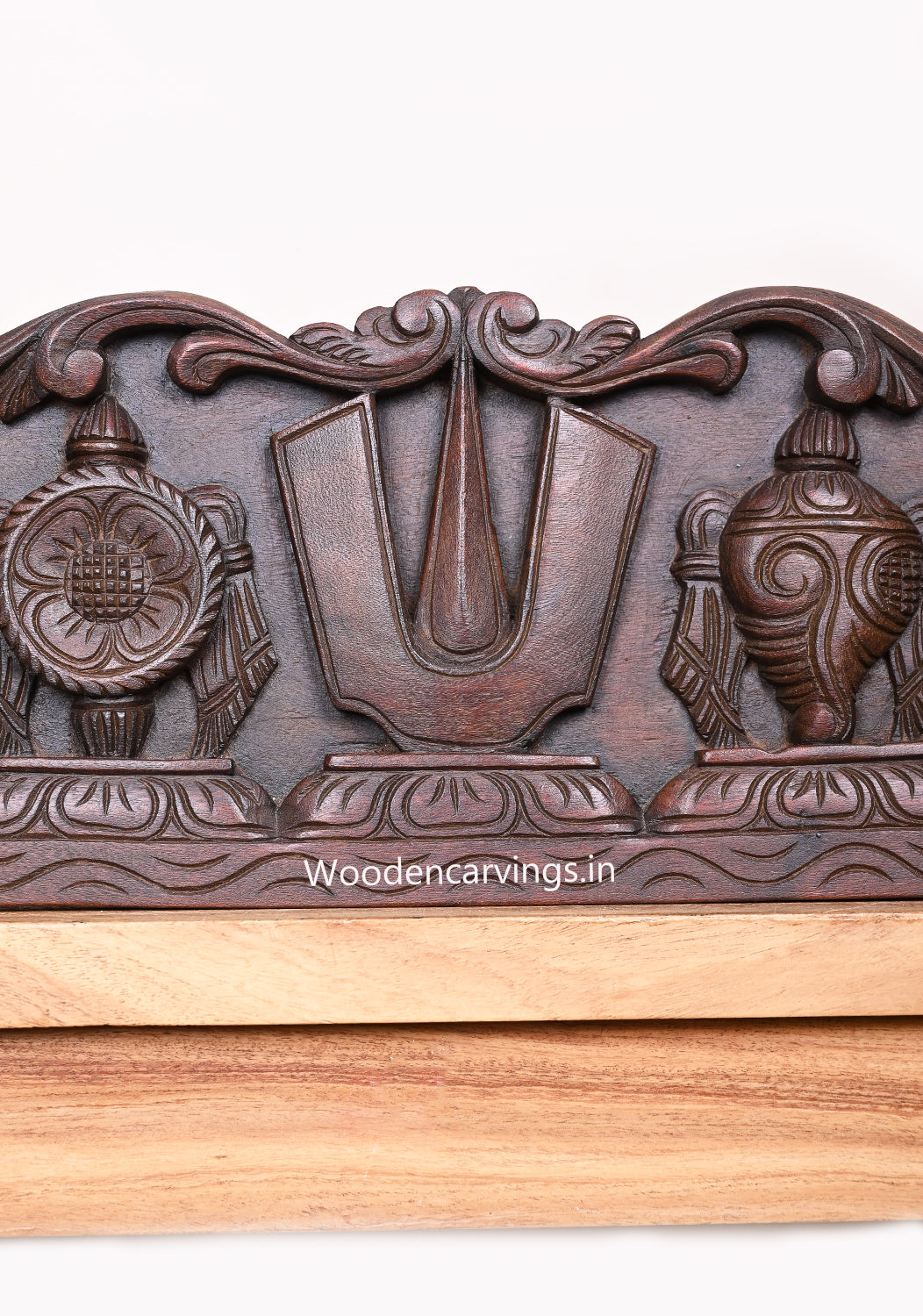 Auspicious Thirunamam With Ayuthas Chanku and Chakra Simple Floral Design Hanuman, Garuda Wall Panel 18"