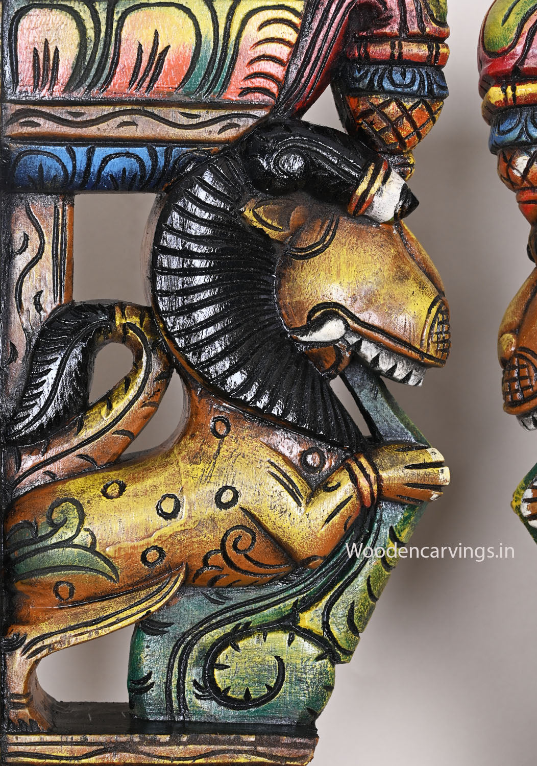 Yaazhi Wooden Multicoloured Wall Mount 18"
