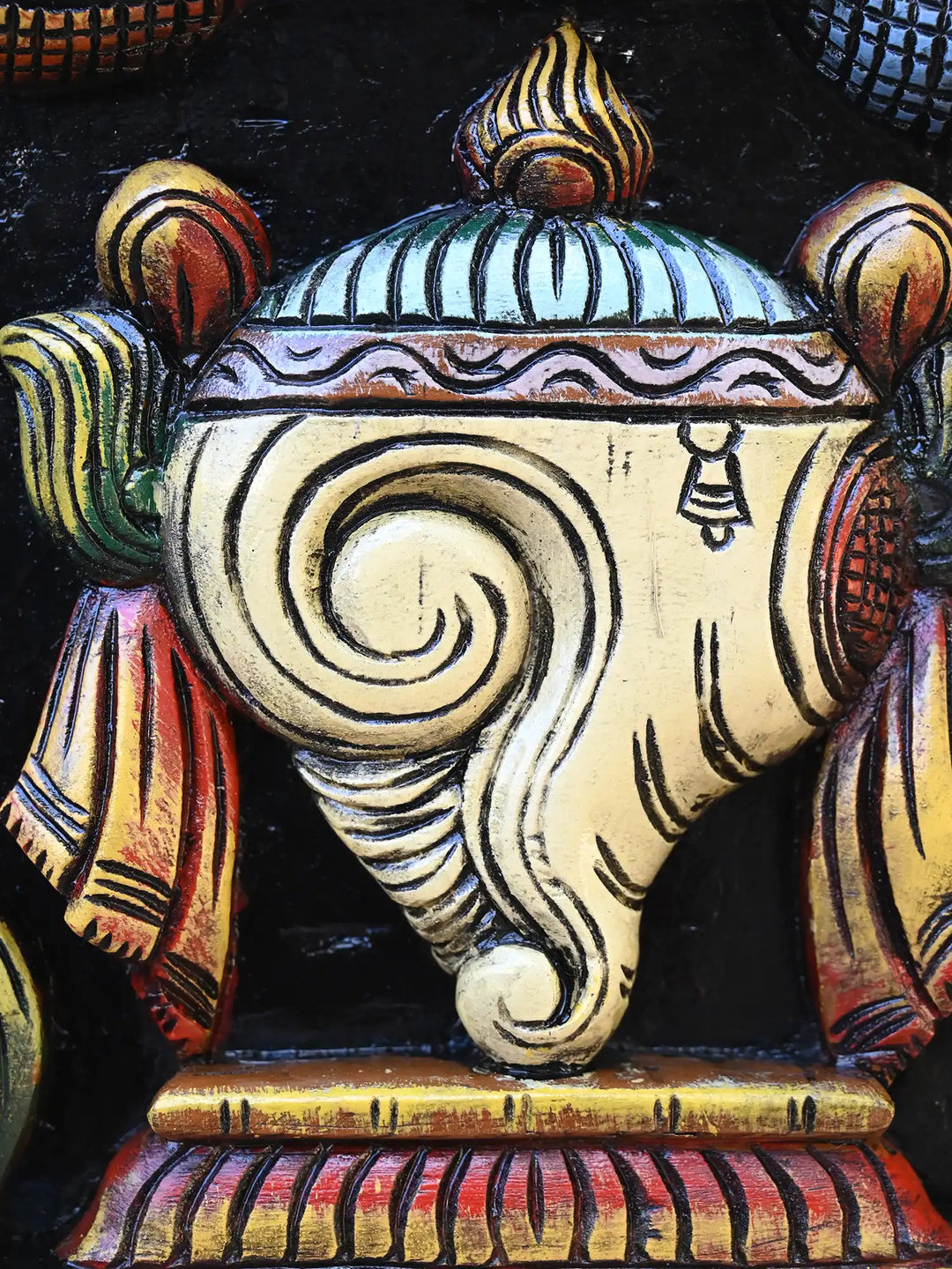 Lord Vishnu Thirunamam with Shankha & Chakra 36"