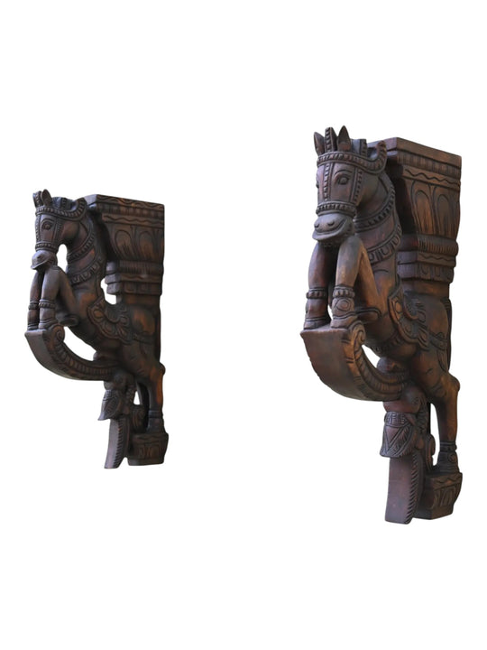 Upraised Horse Wall Brackets 18"