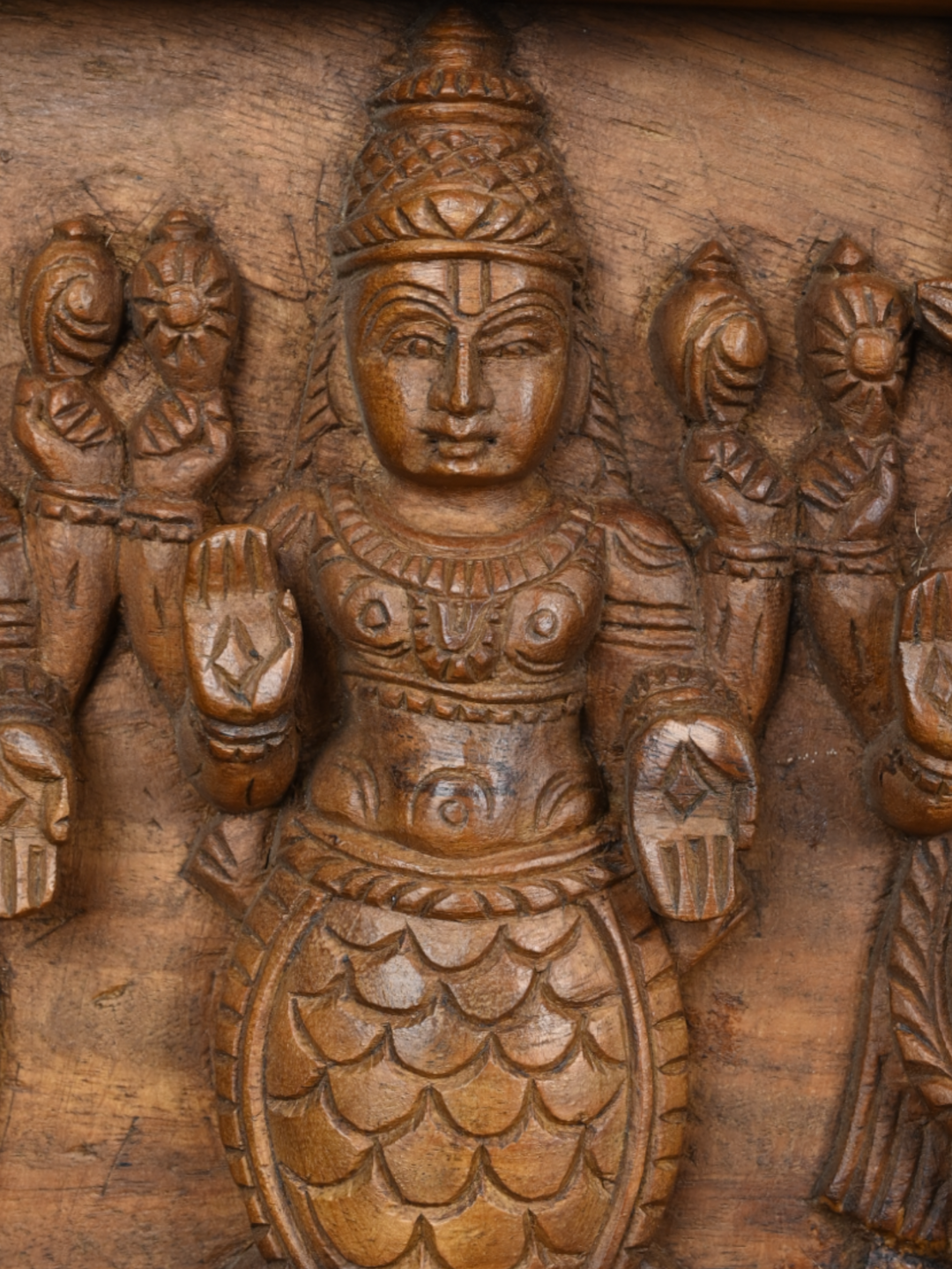 Horizondal Dhasavathara Wall Panel 48"