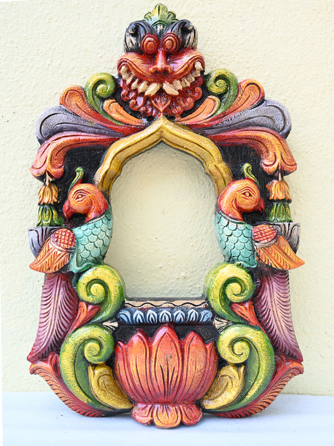 Yali-Peacock Lotus Wooden Arch Frame