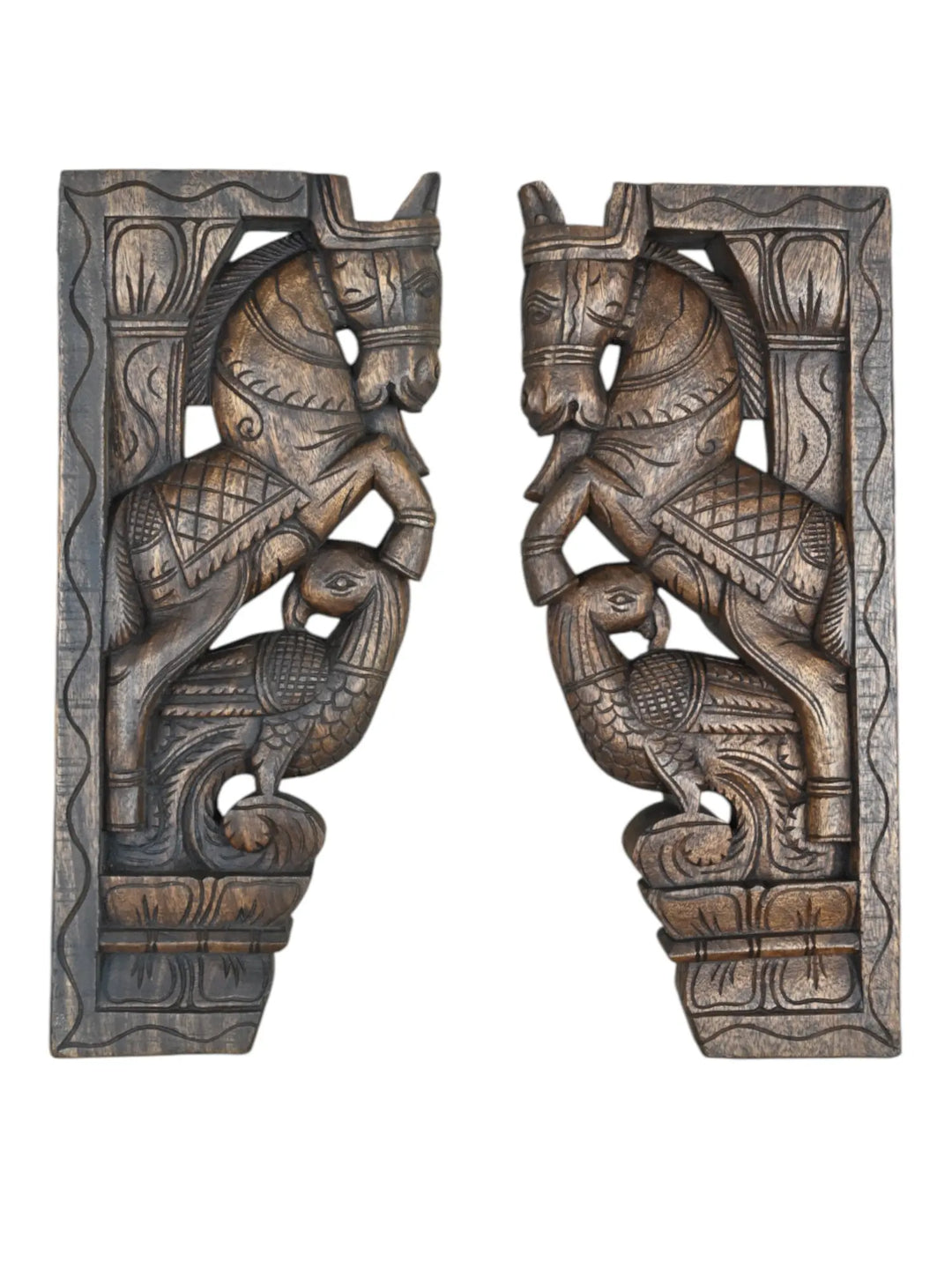 Wooden horse with parrot brackets