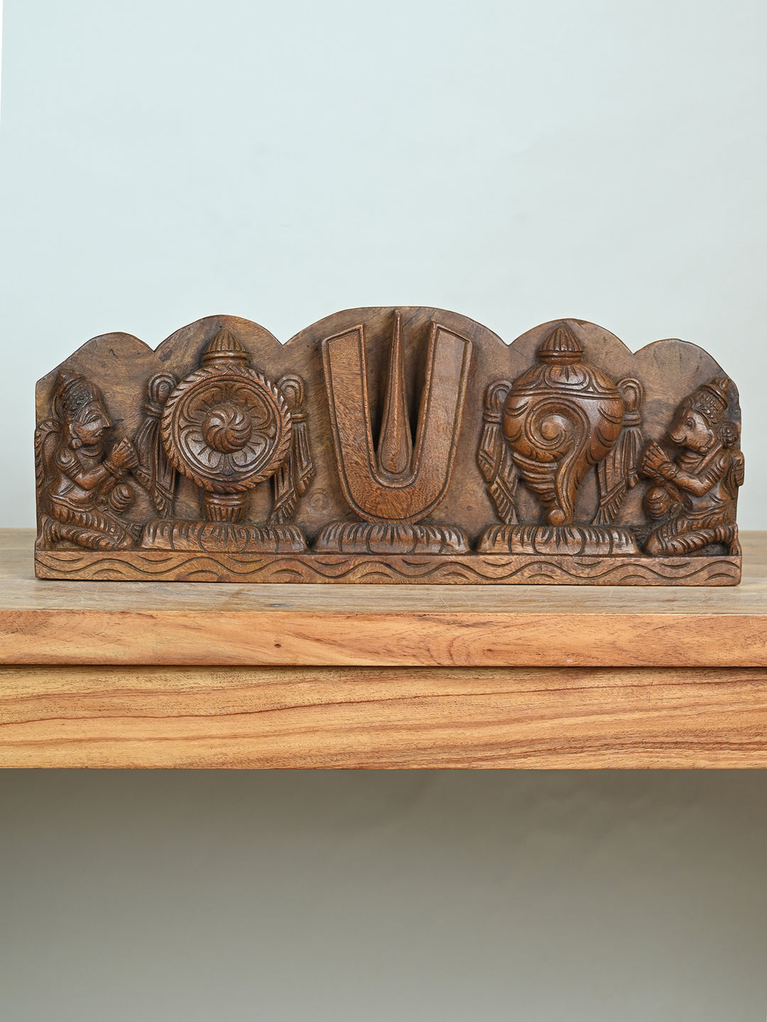 Lord Vishnu Shangu Chakra Namam 