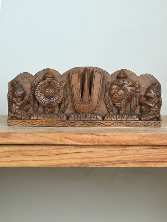 Lord Vishnu Shangu Chakra Namam 