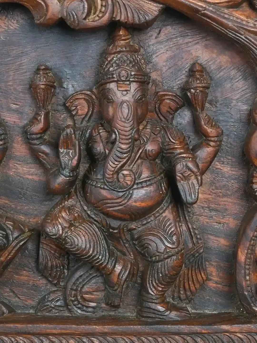 Vaagai Ganesh wall panel-24"