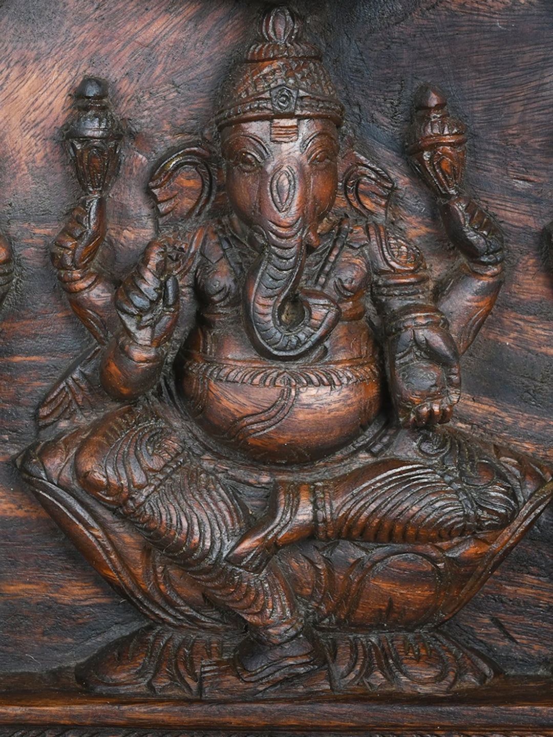 Vaagai Ganesh wall panel-24"