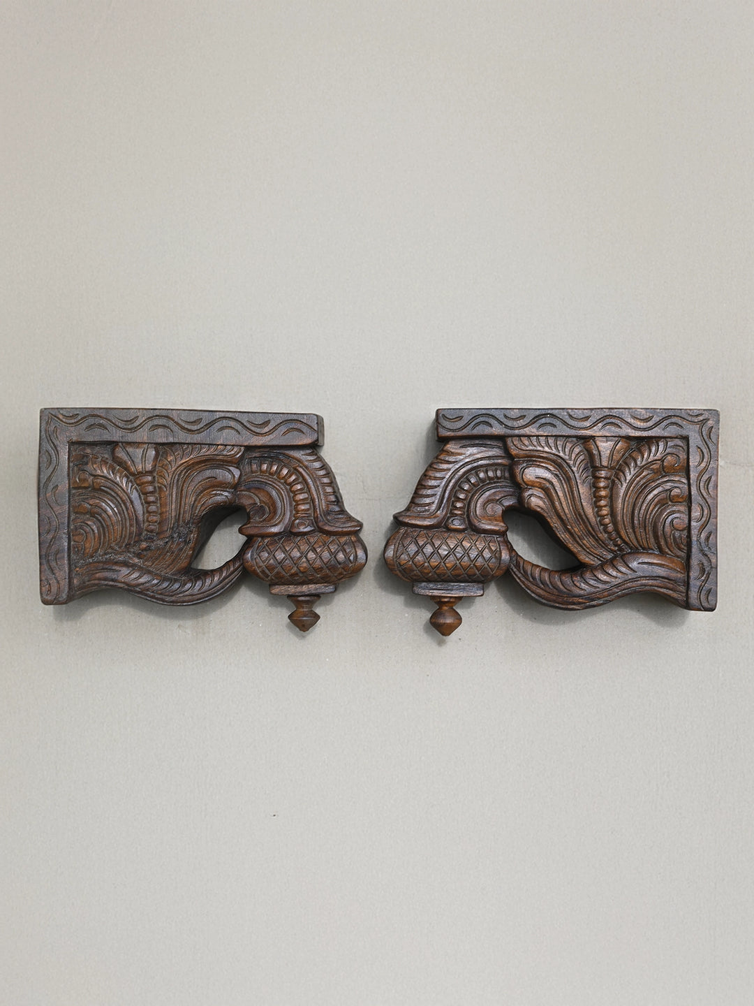 Wooden Bodhil brackets