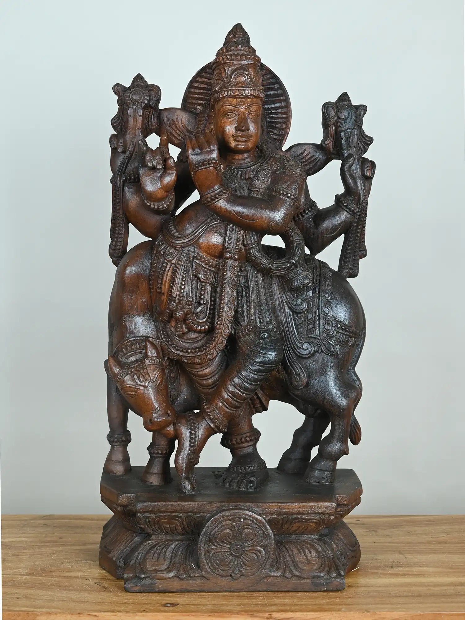 Krishna Wooden Statue Playing Pullankuzhal-24