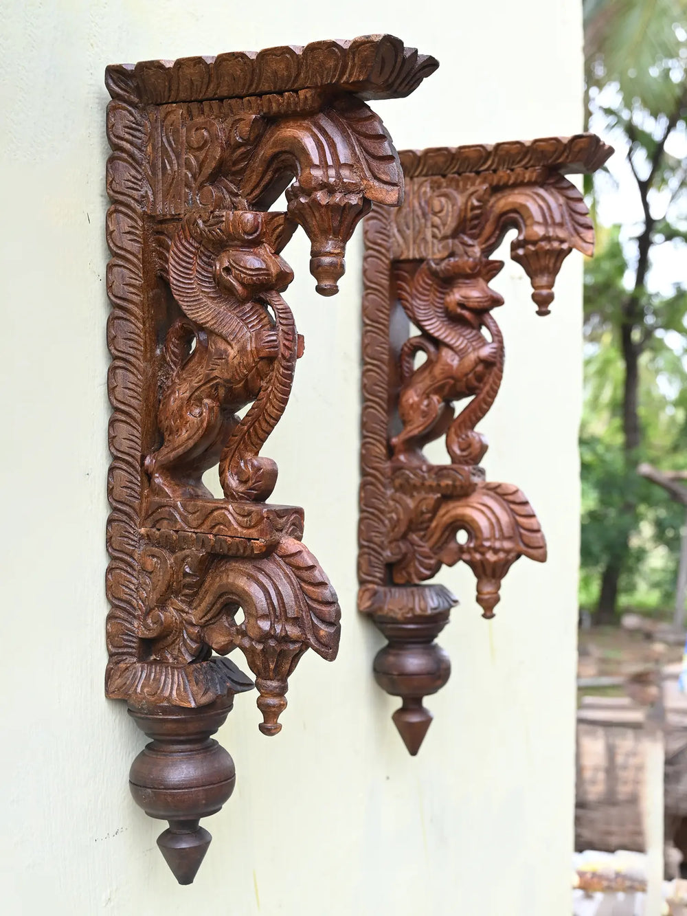 Yali wooden Wall Brackets