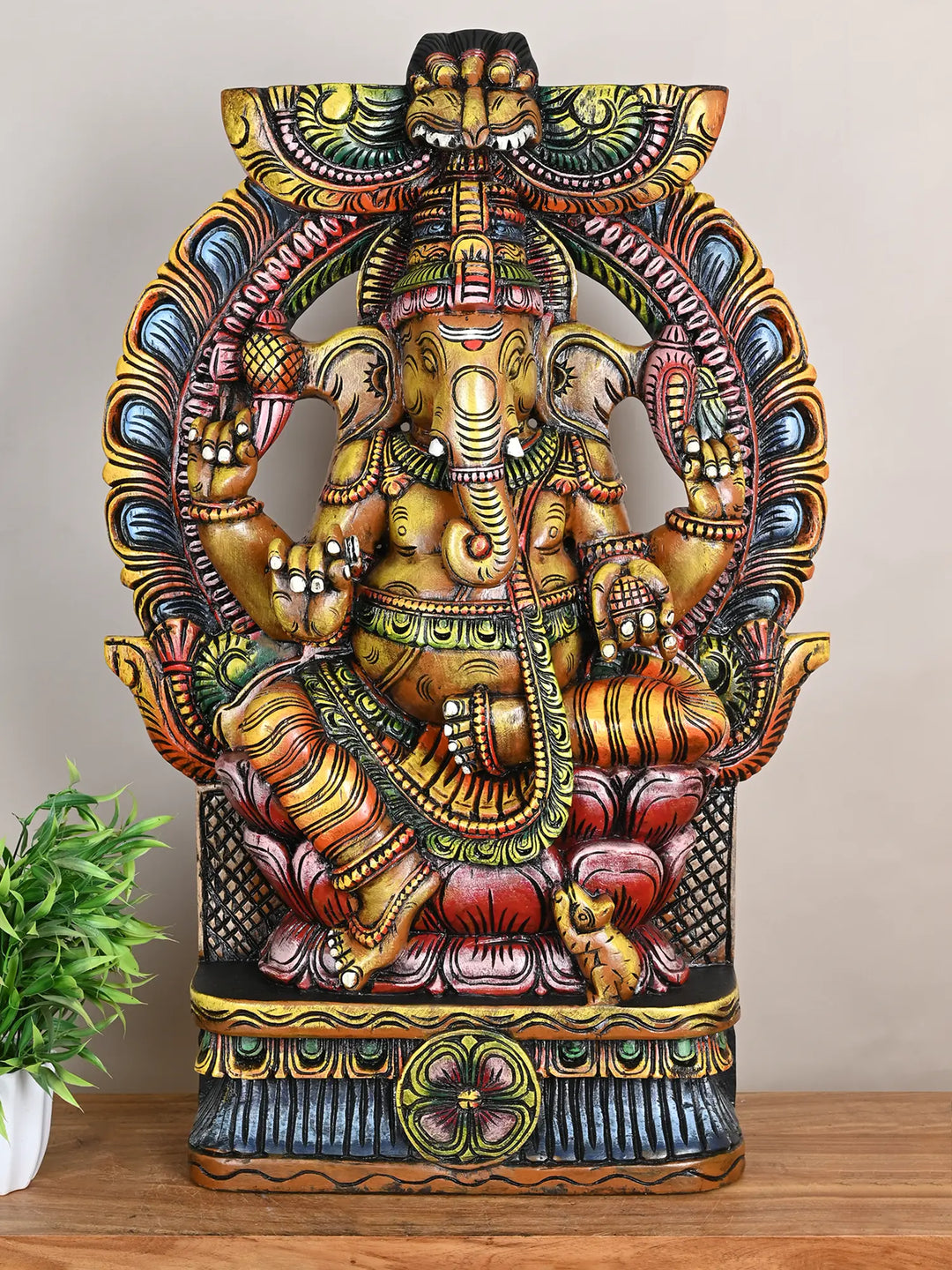 Wooden Arch Ganesh Statue