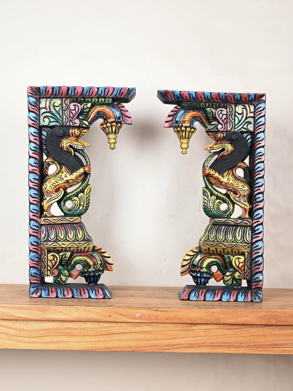 Wooden pair of Yali brackets