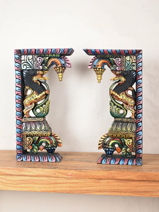 Wooden pair of Yali brackets