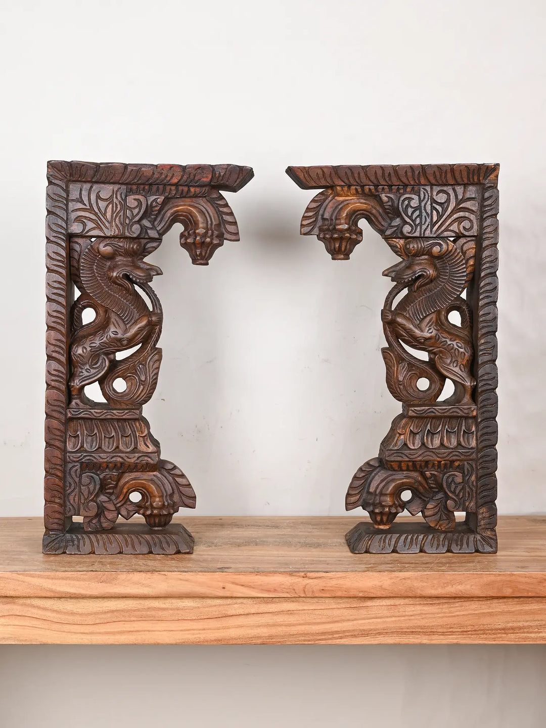 Yali wooden wall brackets