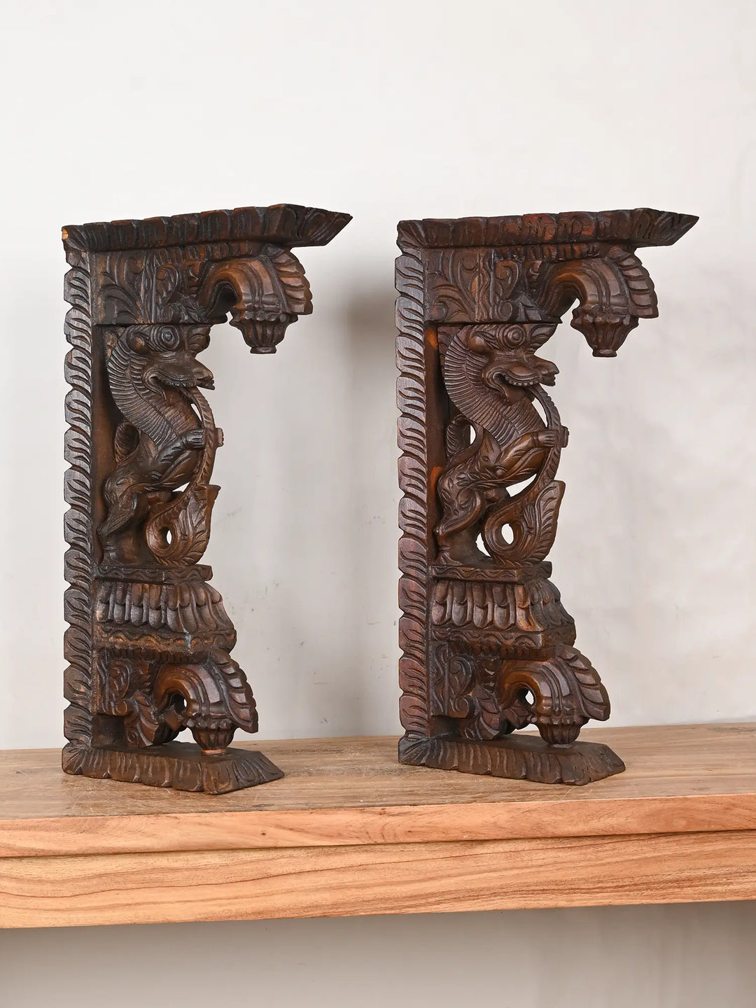 Wall Brackets with Yali Bodhil Style  21"