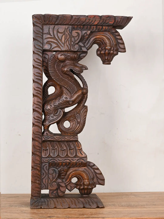 Wall Brackets with Yali Bodhil Style  21"