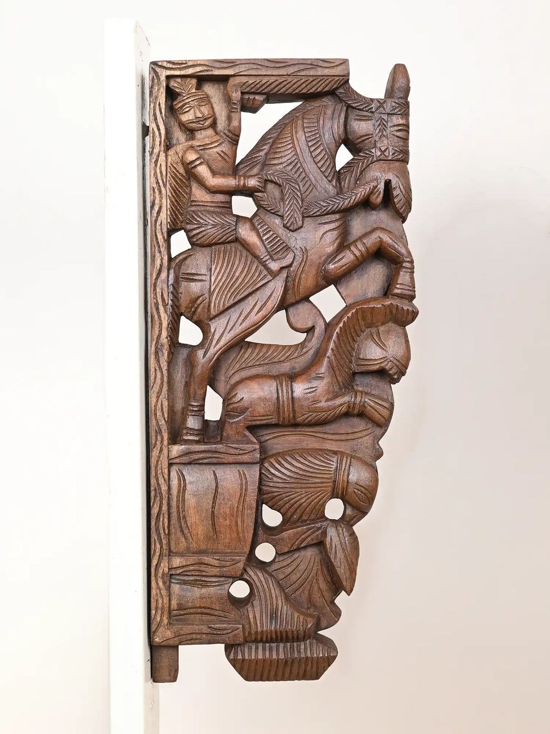 Pair Of Traditional Horse Brackets 18"