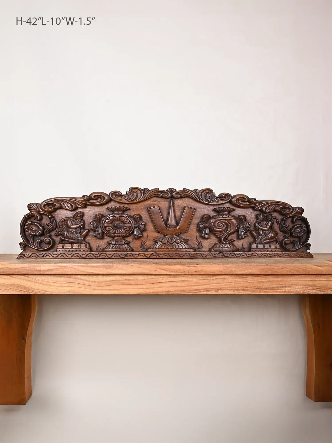 Wooden Lord Vishnu’s symbols