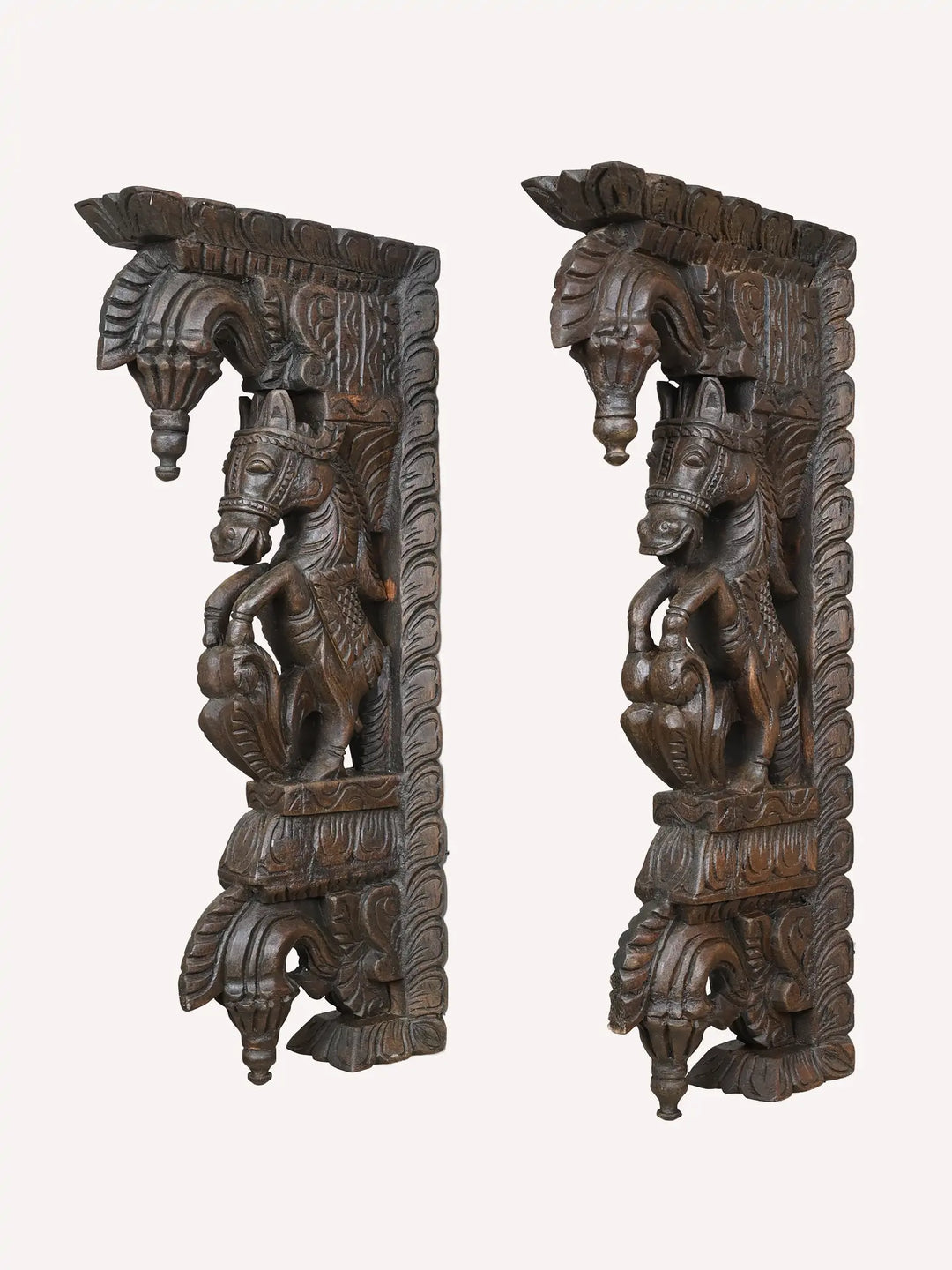 20" Paired Bodhil Style Horse Brackets