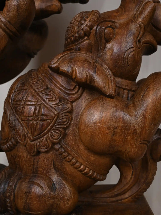 Wooden Yaali With Elephant bracket 36"