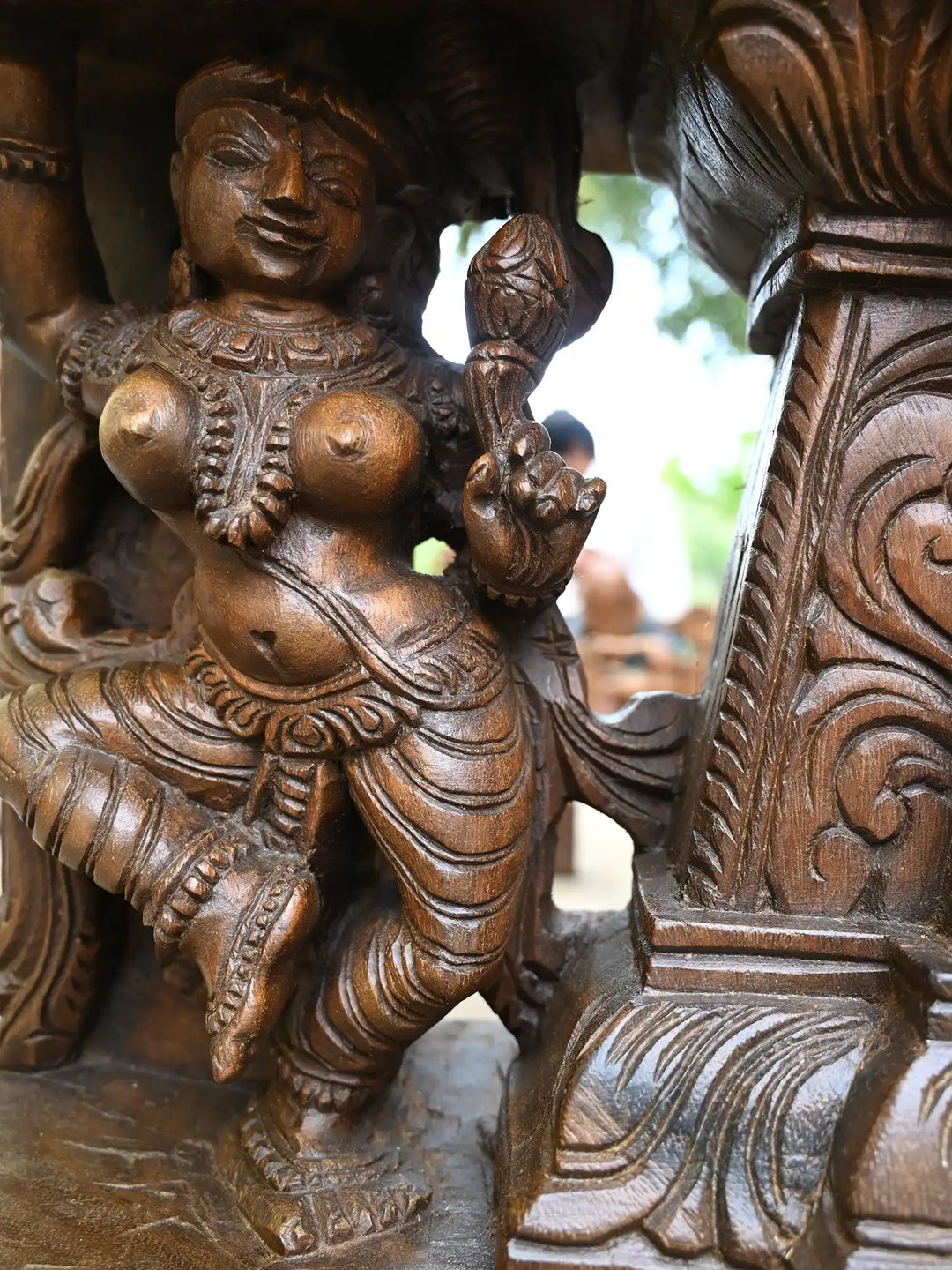 80" Jaliwork Lord Krishna With Cow