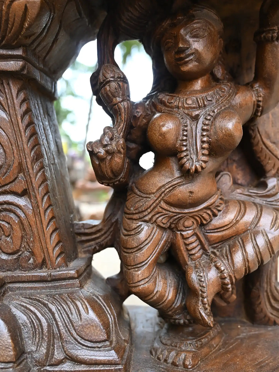 80" Jaliwork Lord Krishna With Cow