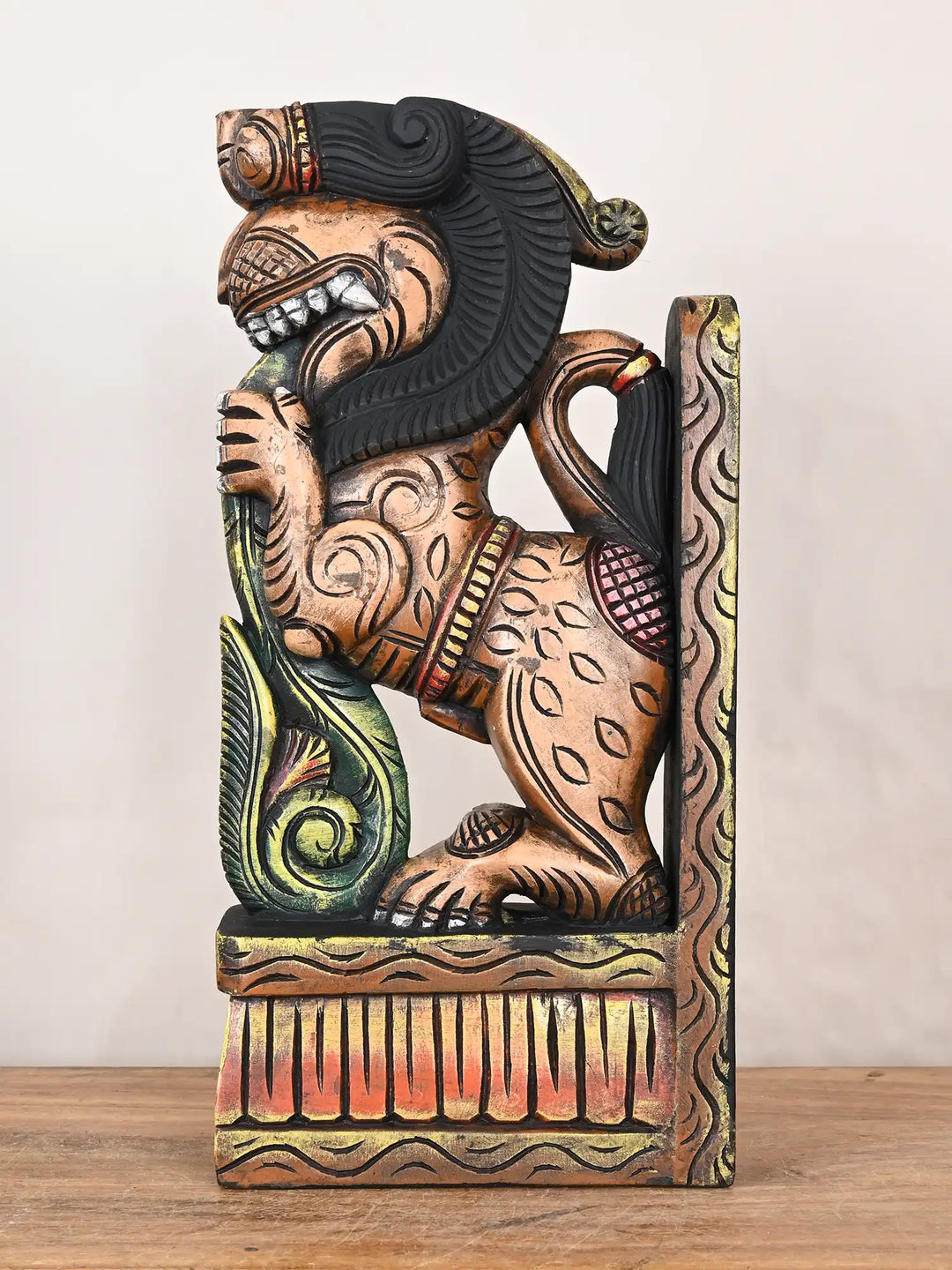 Vibrant Yali Bracket Set for Heritage Interiors 16"