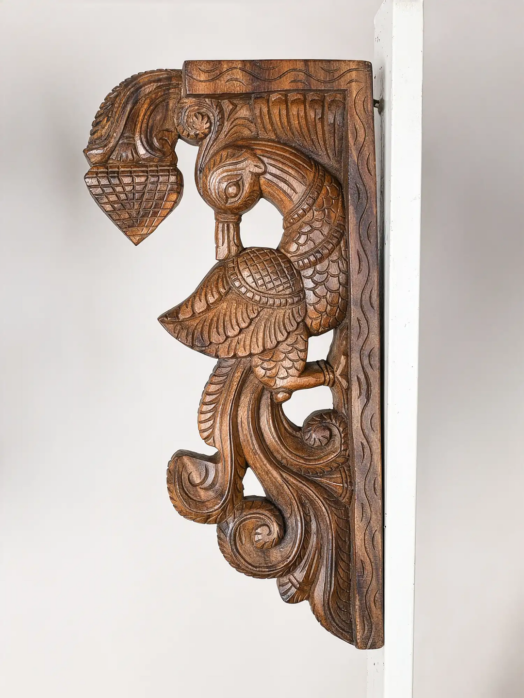 Traditional Twin Peacock Wooden Wall Bracket-18"
