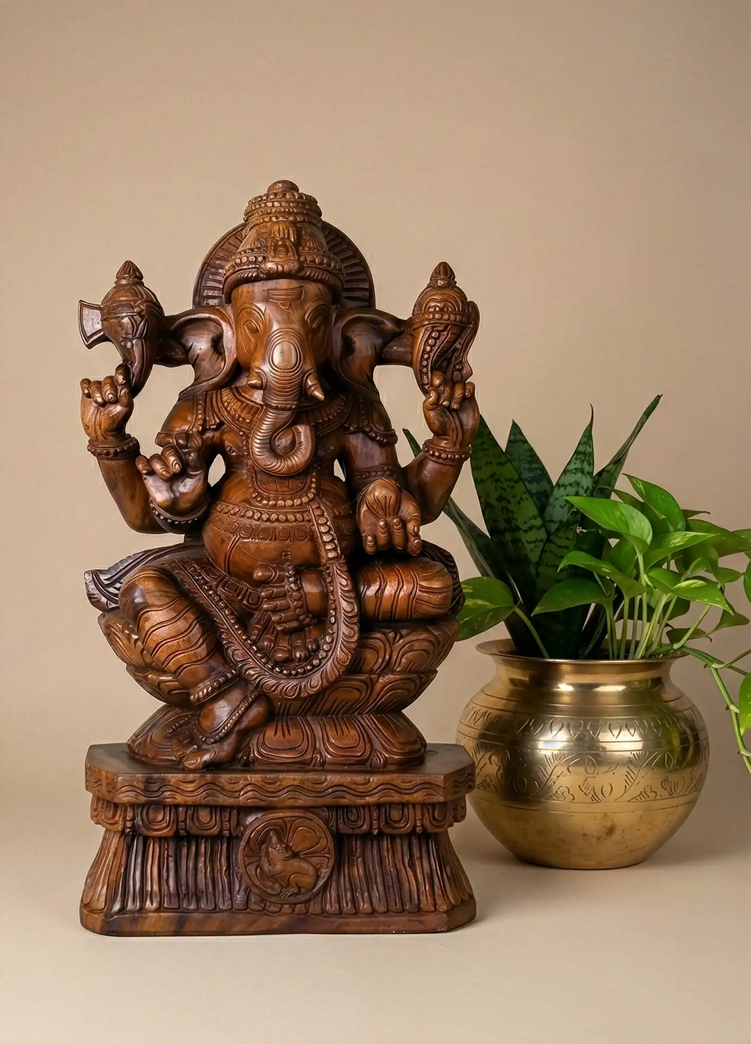 wooden vinayaga statue