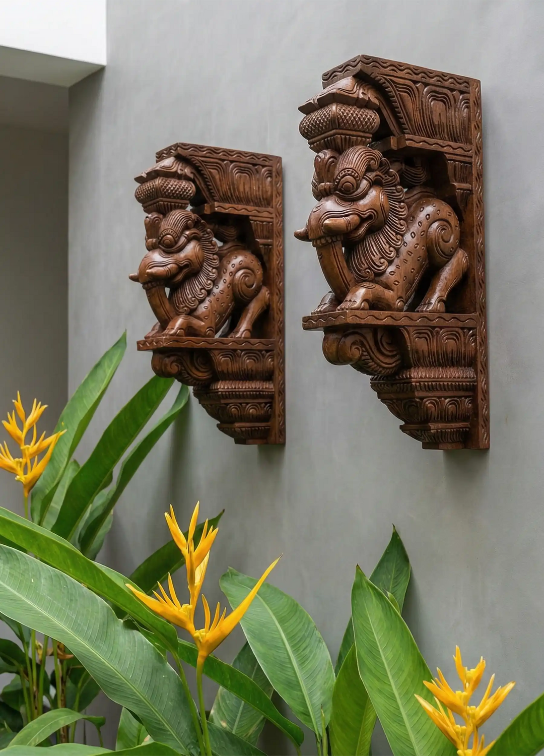 Wooden Yali Pillar Support Bracke