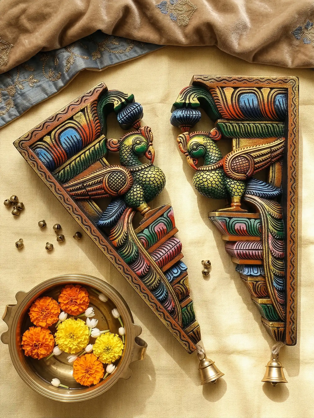 Peacock Wooden Wall Bracket Set 24"