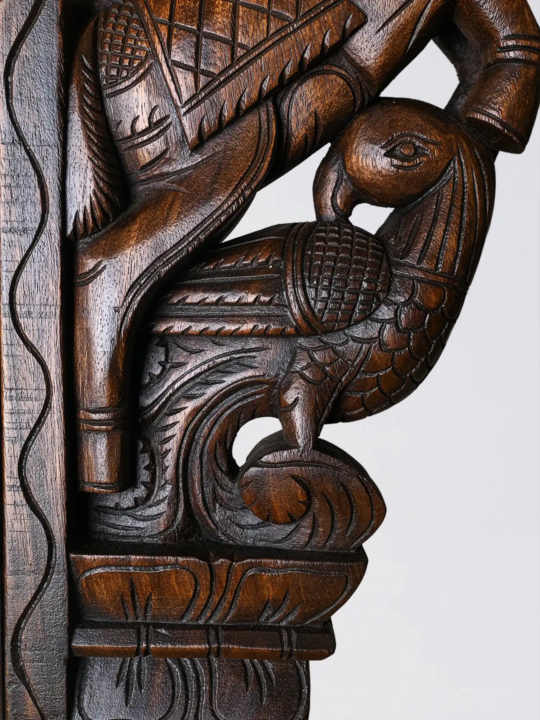 Wooden Handicraft Horse Corbel with Parrot Brackets – Traditional Wooden Wall Hanging Decorative Giftware