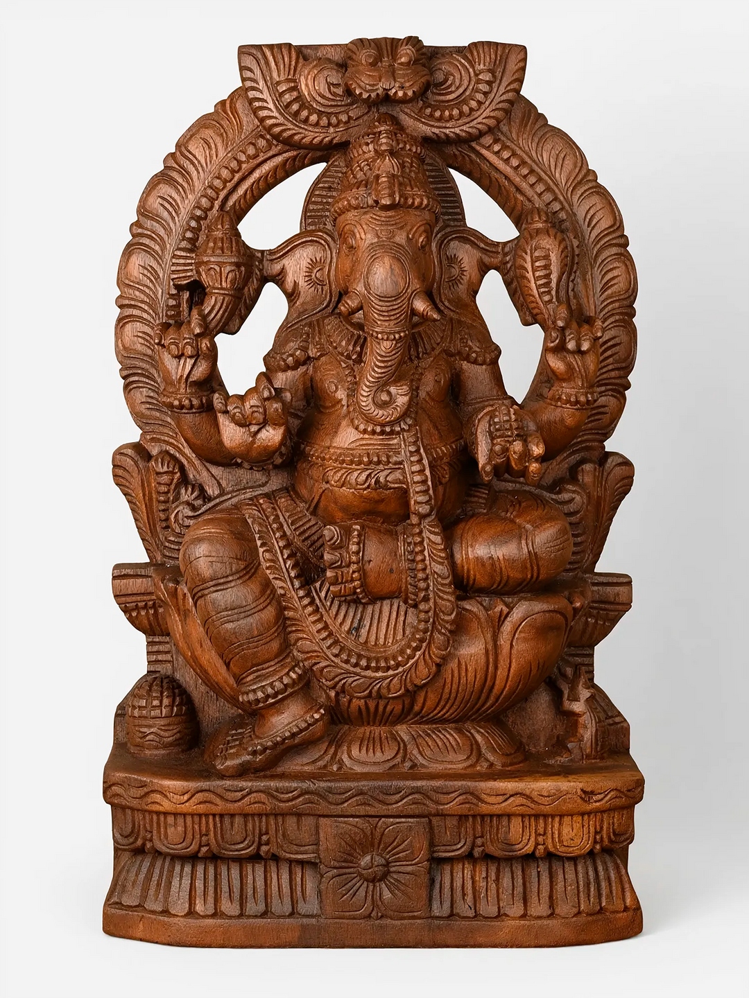 Handcrafted Ganesha statue with ornate Prabhavali