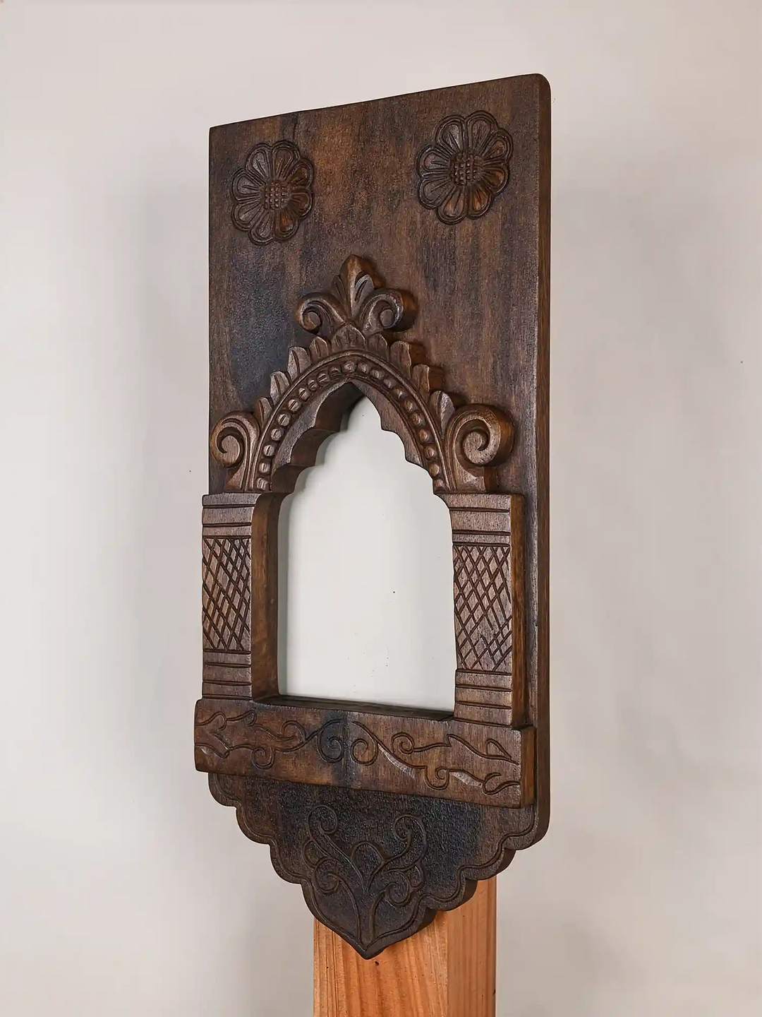 Traditional Arch Design Wall Mirror Frame 24"